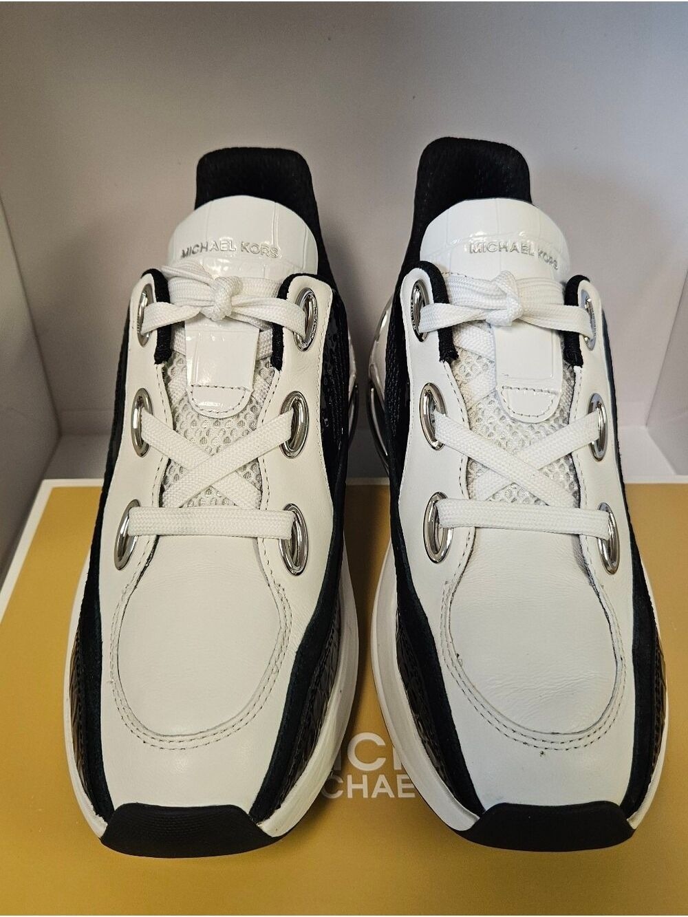 Michael Kors Black and  White Trainer Sneaker Size 8.5 - Picture 3 of 10